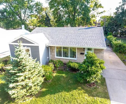 933 E Algonquin Rd, Des Plaines, IL 60016 photo 2