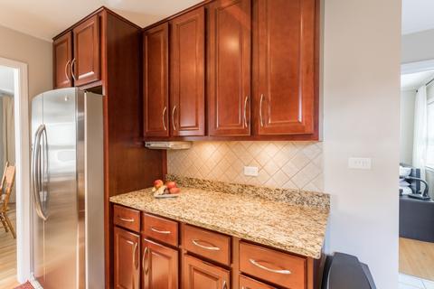 933 E Algonquin Rd, Des Plaines, IL 60016 photo 11
