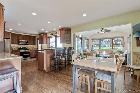 600 Forest View Dr, Geneva, IL 60134 photo 12