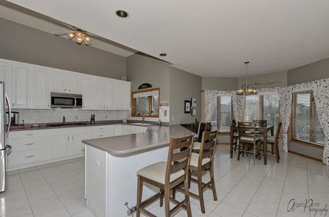 1707 Pine St, Spring Grove, IL 60081 photo 9