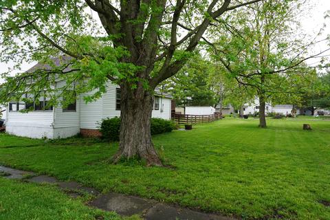 114 N John St, Fithian, IL 61844 photo 11