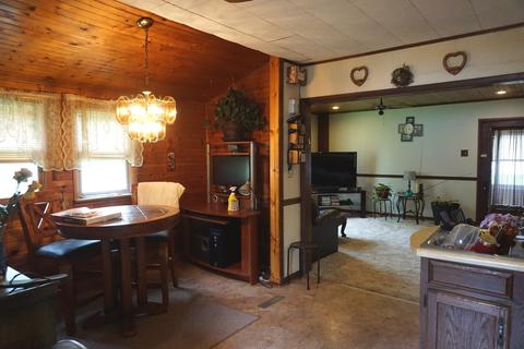 114 N John St, Fithian, IL 61844 photo 6