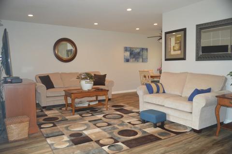 1404 Bayside Dr, Wheeling, IL 60090 photo 2