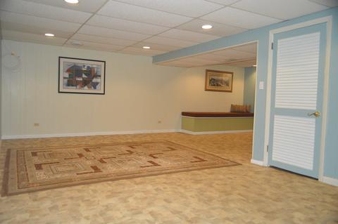 1404 Bayside Dr, Wheeling, IL 60090 photo 22