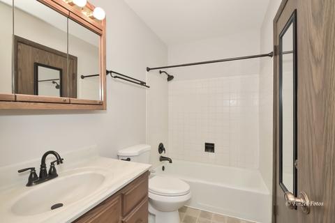 310 N Bromley Dr, Mchenry, IL 60050 photo 14
