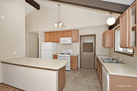 310 N Bromley Dr, Mchenry, IL 60050 photo 8
