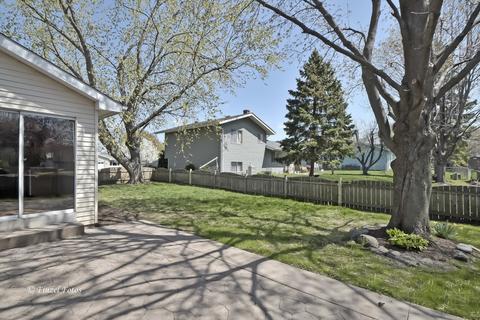 310 N Bromley Dr, Mchenry, IL 60050 photo 5