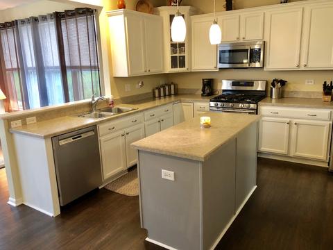 242 E Becker Pl, Sycamore, IL 60178 photo 8