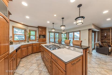 964 Shady Tree Ln, Wheeling, IL 60090 photo 8