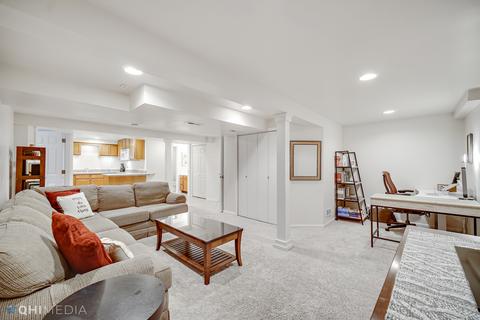627 Webster Ave, Wheaton, IL 60187 photo 11