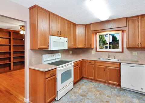 112 Riss Dr, Normal, IL 61761 photo 2