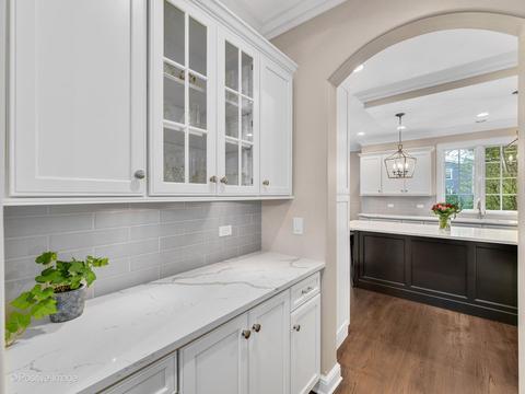 122 E Oneida Ave, Elmhurst, IL 60126 photo 12