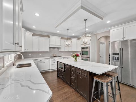 122 E Oneida Ave, Elmhurst, IL 60126 photo 9