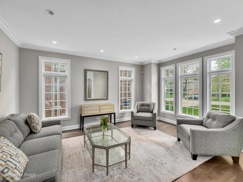 122 E Oneida Ave, Elmhurst, IL 60126 photo 5