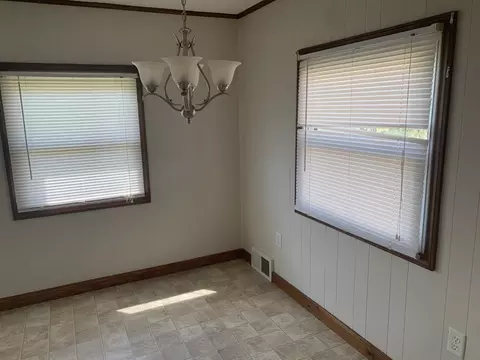 1904 Rock St, Peru, IL 61354 photo 8