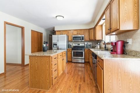 1813 Brighton Ln, Plainfield, IL 60586 photo 7