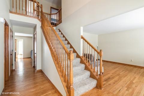1813 Brighton Ln, Plainfield, IL 60586 photo 3