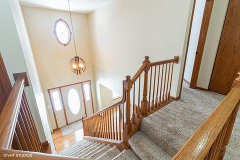 1813 Brighton Ln, Plainfield, IL 60586 photo 4