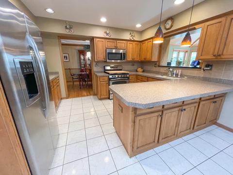 433 N Kevin Dr, Addison, IL 60101 photo 5