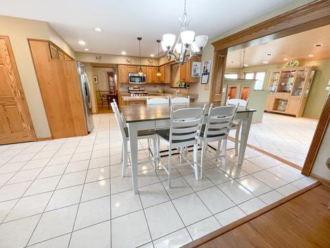 433 N Kevin Dr, Addison, IL 60101 photo 6