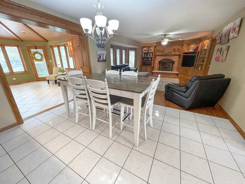 433 N Kevin Dr, Addison, IL 60101 photo 4