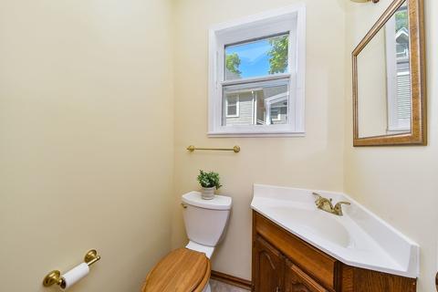 123 W Madison Ave, Wheaton, IL 60187 photo 17