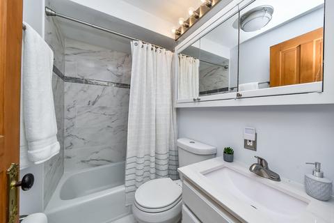 123 W Madison Ave, Wheaton, IL 60187 photo 20