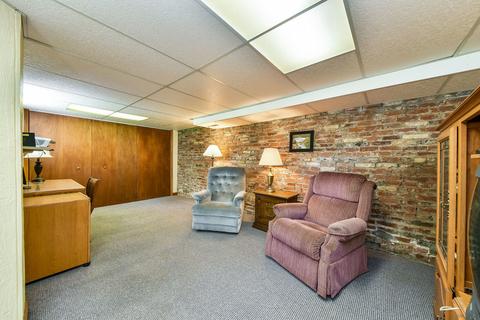 123 W Madison Ave, Wheaton, IL 60187 photo 30