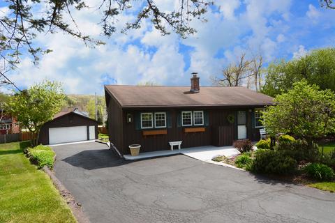 1533 Seminole Rd, Algonquin, IL 60102 photo 2