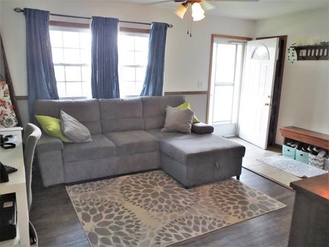 536 Devonshire St, Dixon, IL 61021 photo 4