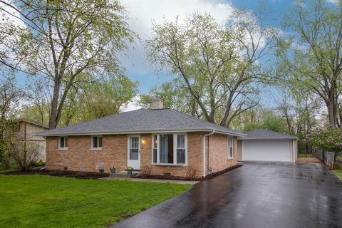 7601 Eleanor Pl, Willowbrook, IL 60527 photo 1