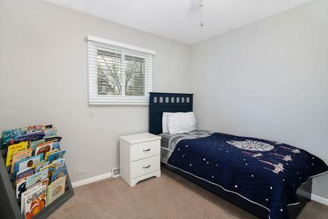 7601 Eleanor Pl, Willowbrook, IL 60527 photo 9