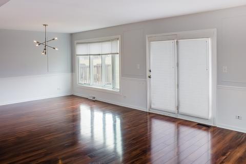 1934 Golf View Dr, Bartlett, IL 60103 photo 4