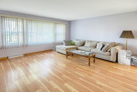 118 Center Ave, Wheeling, IL 60090 photo 3