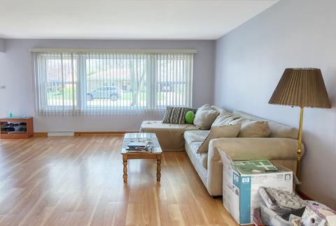 118 Center Ave, Wheeling, IL 60090 photo 4