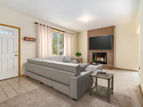 7002 Cornwall Dr, Joliet, IL 60431 photo 2