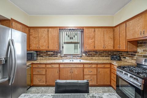 18233 Ada St, Lansing, IL 60438 photo 11