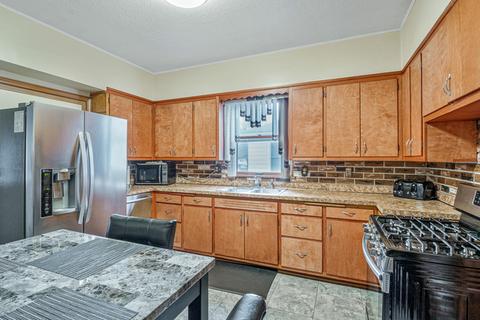18233 Ada St, Lansing, IL 60438 photo 8