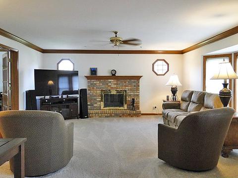731 Fairway View Dr, Algonquin, IL 60102 photo 5