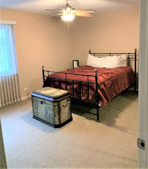 1395 Gloucester Ct, Hoffman Estates, IL 60192 photo 9