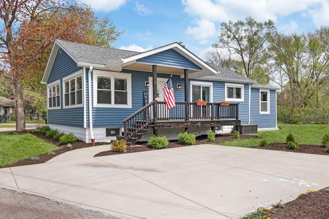 9702 May St, Algonquin, IL 60102 photo 1