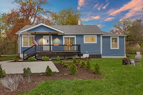 9702 May St, Algonquin, IL 60102 photo 2