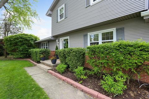 2313 Brookshire Dr E, Champaign, IL 61821 photo 3