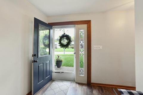 2313 Brookshire Dr E, Champaign, IL 61821 photo 9