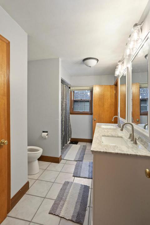 2313 Brookshire Dr E, Champaign, IL 61821 photo 31