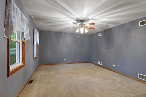 103 227th St, Steger, IL 60475 photo 2