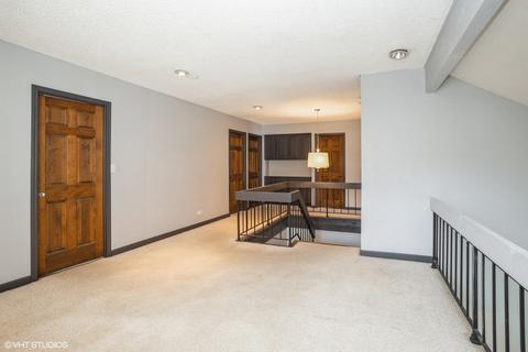 5820 Danforth Ct, Hanover Park, IL 60133 photo 7
