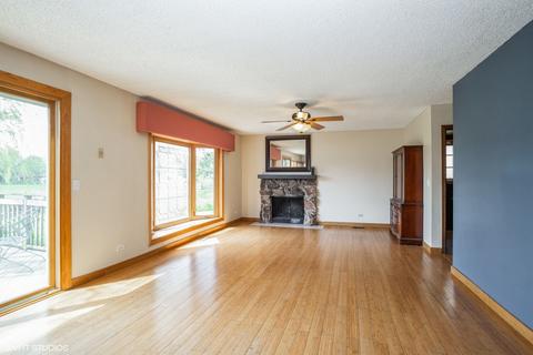 5820 Danforth Ct, Hanover Park, IL 60133 photo 5