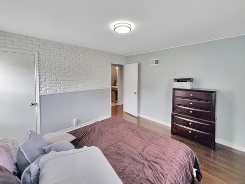 685 Ludlow Ave, Elgin, IL 60120 photo 7