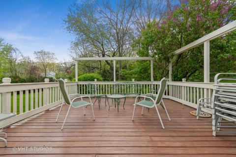 710 Crab Tree Ln, Bartlett, IL 60103 photo 17